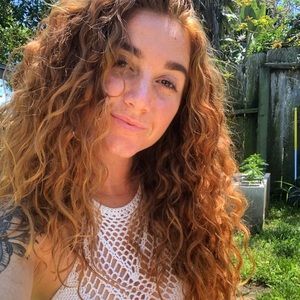 Meet your Posher, Amanda jo